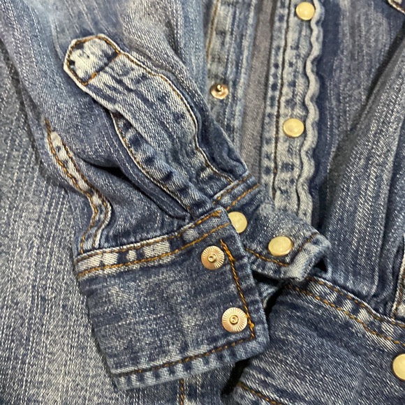 Kids medium wrangler denim shirt with snap buttons (551/1) - Picture 6 of 11